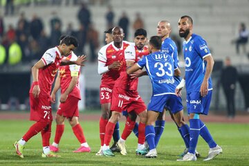 اخبار فوری دربی ۱۰۷ | تارتار در آستانه اولین دربی به عنوان سرمربی پرسپولیس؛ ۴ تقابل اخیر با استقلال بدون شکست و یک آرامش سه ساله / ۲۵ تقابل قبلی با استقلال با ۳ برد و ۱۵ شکست؛ رکورد ۸.۵ سال نباختن پرسپولیس در دربی ها در خطر است ؟
