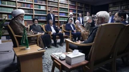 اخبار فوری رفاهی و معیشت | عارف از افزایش قریب‌الوقوع مبلغ کالابرگ خبر داد؛ معاون اول رئیس‌جمهور : دولت در تلاش برای مهار گرانی و توسعه روابط با همسایگان است / تأکید بر حاکمیت ایران بر تنگه هرمز و تداوم راهبرد مذاکره