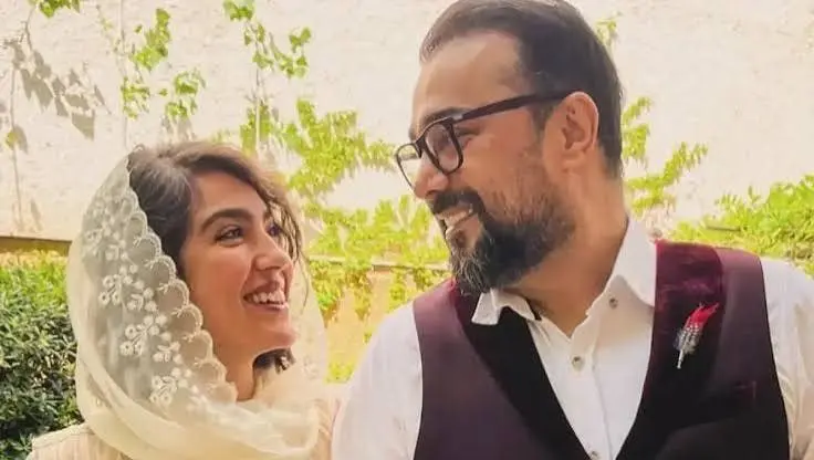خبر داغ هنرمندان | مونا کرمی دل همسرش را با این پیام عاشقانه برد / «کنارت زندگی دقیقاً همون چیزیه که دوست دارم» / همسر سپند امیرسلیمانی با انتشار قابی دونفره، از عشق و خانواده نوشت
