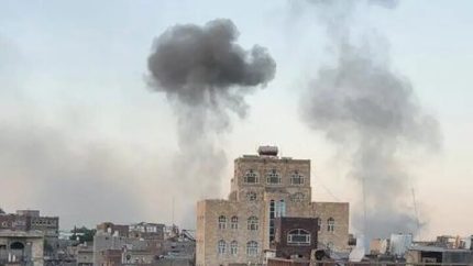 رهبر انصارالله یمن: رژیم سعودی مرتکب جنایات جنگی شده است