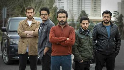 اخبار داغ سینما و سیاست | تهیه کننده سریال گاندو با انتشار متنی در فضای مجازی حسن روحانی را تهدید کرد / در بخشی از متن آمده است: اگر این انسان ها (همکارانم) را با یک خبر دروغ ببرند شما را هم خواهم برد