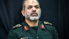 سرلشکر وحیدی: هیچ قدرت فرامنطقه‌ای حق تهدید، حضور سلطه‌گرانه و دخالت در تنگه هرمز را ندارد